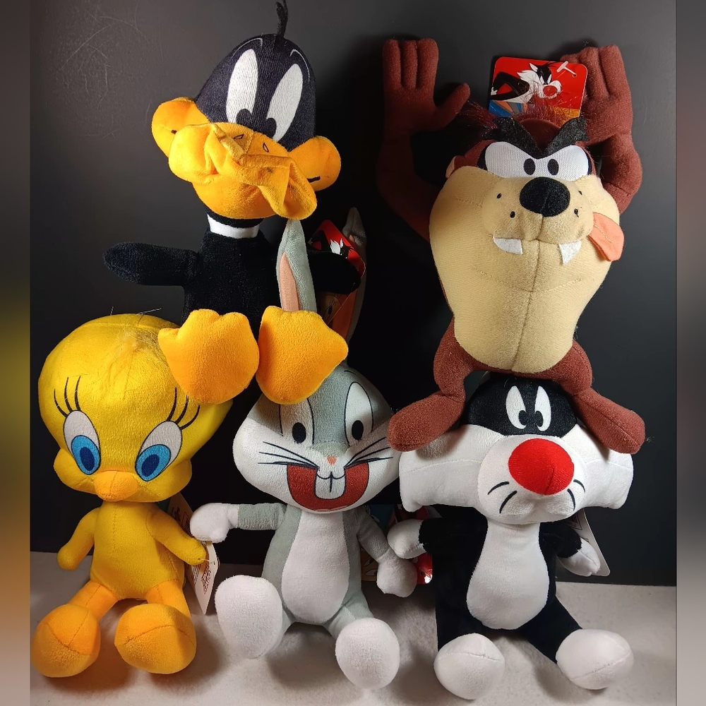 Looney Tunes Warner Brothers Set of 5 Cartoon Stuffed Animal Plush 7" Figure Toy